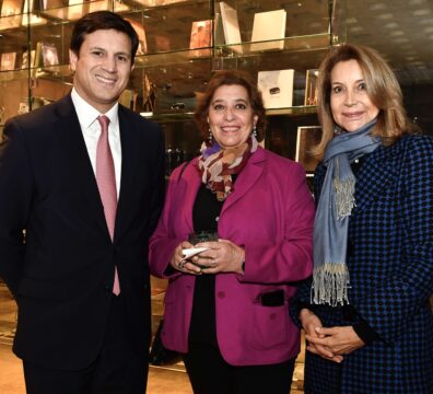 Lanzamiento del libro "The Worth of Art" de Arturo Cifuentes y Ventura Charlin en Galería Patricia Ready 08.08.23