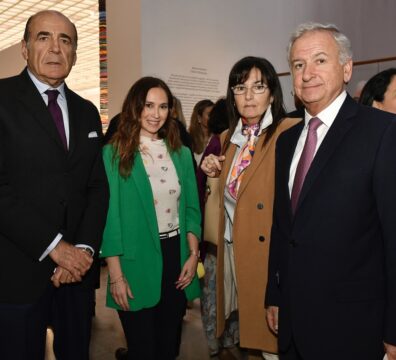 Lanzamiento del libro "The Worth of Art" de Arturo Cifuentes y Ventura Charlin en Galería Patricia Ready 08.08.23