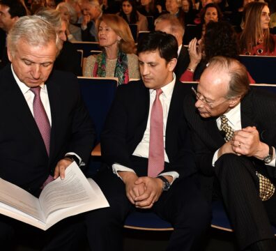 Lanzamiento del libro "The Worth of Art" de Arturo Cifuentes y Ventura Charlin en Galería Patricia Ready 08.08.23